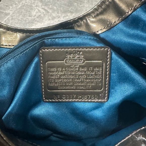Coach Emerald Patent Leather Vintage Silk Lining Organizer Shoulder Handbag - Picture 6 of 8